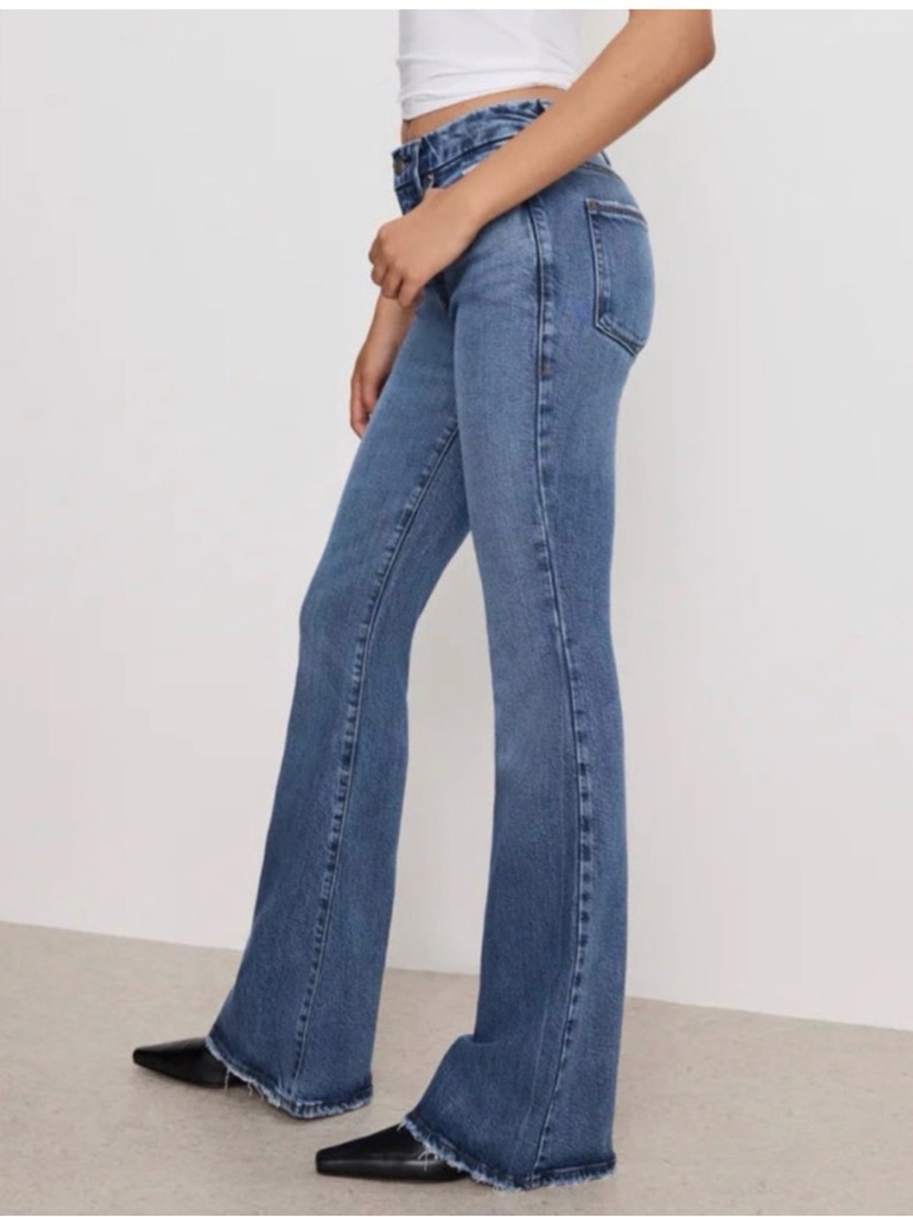 Good American Good Legs Flare Indigo Jeans Size 31/12 Distressed Hem EUC - Picture 4 of 11